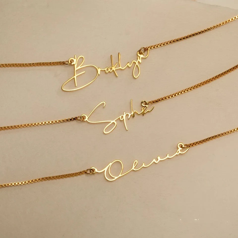 Name necklace