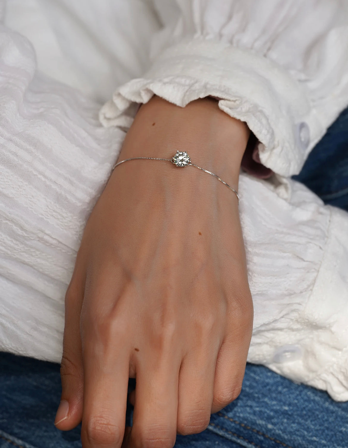 Dainty Moissanite bracelet