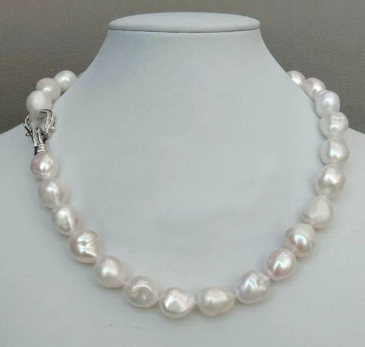 Baroque Pearl necklace